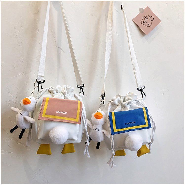 Túi Đeo Chéo Vải Canvas Hình Vịt Dễ Thương Cho Nữ Túi Xách Thời Trang Trẻ Trung Cá Tính Túi Vải Canvas Đeo Vai Hình Chú Vịt Dễ Thương Phong Cách Hàn Quốc Cho Nữ