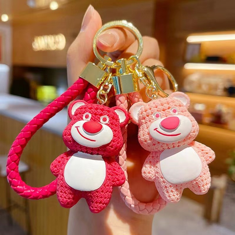 Móc Khóa Cao Cấp Gấu Dâu Hồng Siêu Cute Mẫu Mới