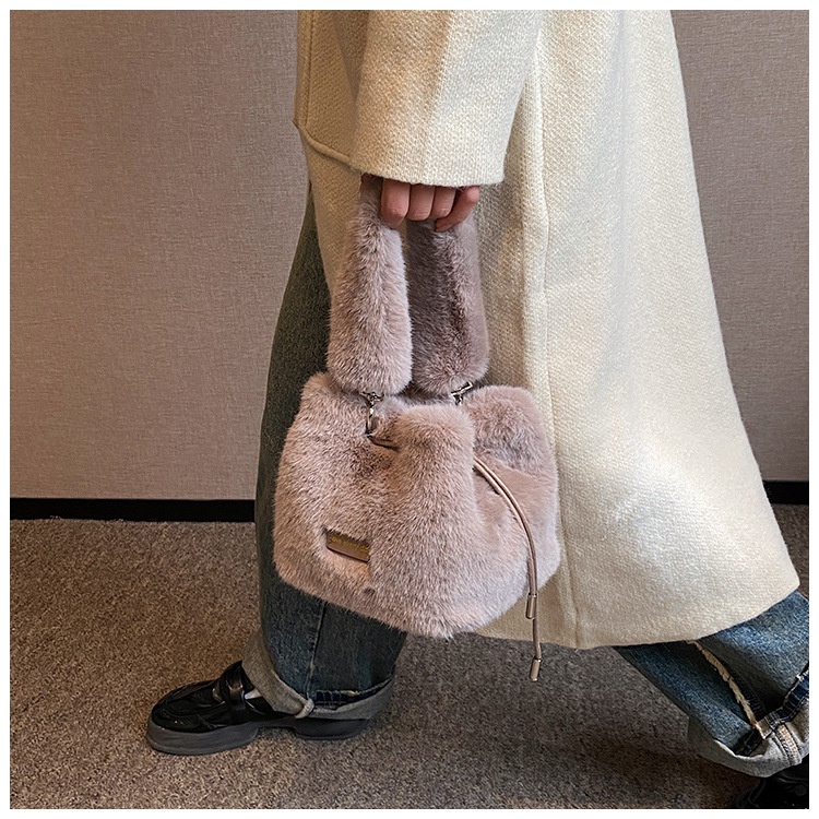 Túi Đeo Chéo Vải Lông Phong Cách Phương Tây Thời Trang Thu Đông 2023 Cho Nữ