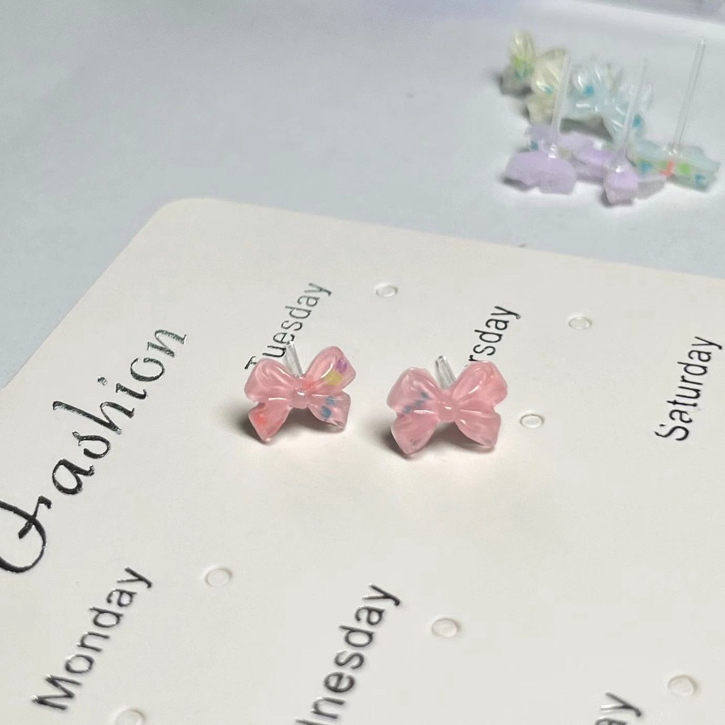 1 Đôi Bông Tai Hình Chiếc Nơ Nhỏ Bằng Nhựa resin Nhiều Màu Thời Trang Cho Nữ