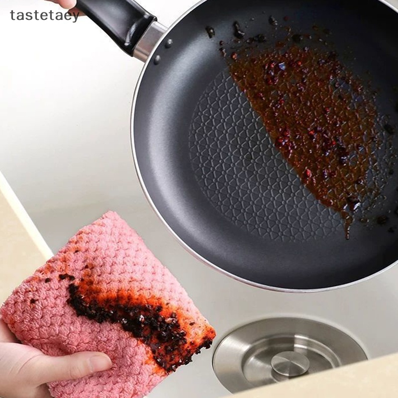 Tast Khăn Lông Cừu San Hô Lau Chùi Không Bám Dầu Có Thể Treo Được Hai Mặt