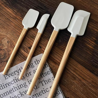Hera Thìa Silicon Trắng Tay Cầm Bằng Gỗ Turner Chịu Nhiệt Dụng Cụ Nướng Bánh Đồ Dùng Nhà Bếp