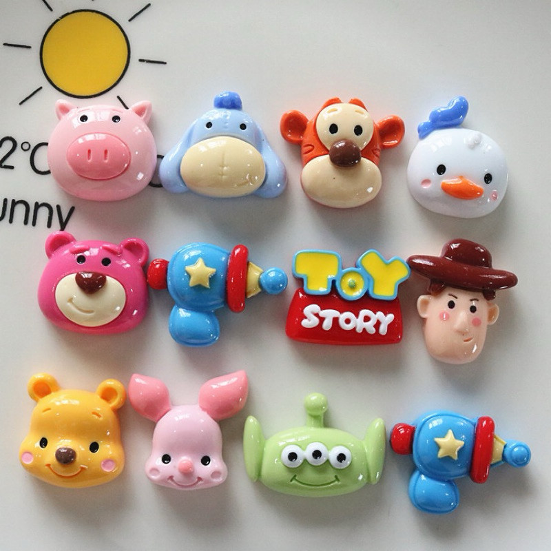 [SHIP TỪ 3C] CHARM, Sticker gắn dép, Charm chủ Toy story sẵn NÚT gắn dép CÁ SẤU, DÉP SỤC, dép Cá SẤU