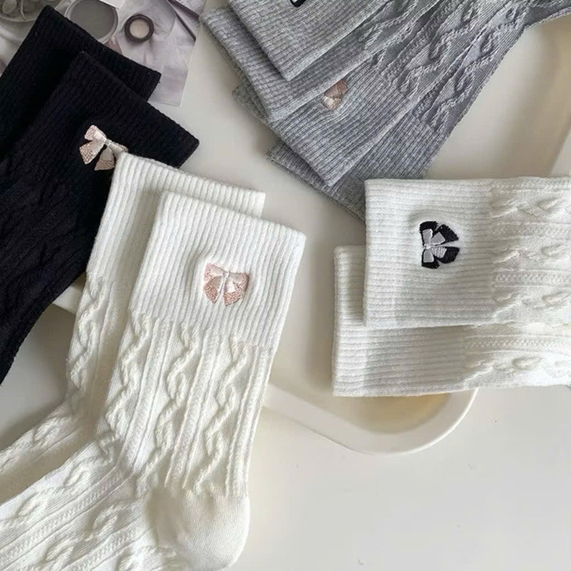 Combo 10 Đôi Tất Nữ Hoạ Tiết Nơ Vặn Thừng - Tất Nữ Cao Cổ Women