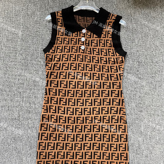Fendi5526 Phong Cách Mới Jacquard Không Tay In Full Đầm Dệt Kim Mỏng Hơn Nhìn Nữ