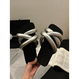 Niche Dày Đế Dép Nữ Mùa Hè Mặc Ngoài Thời Trang Dép Đi Biển Bằng Dép Nữ