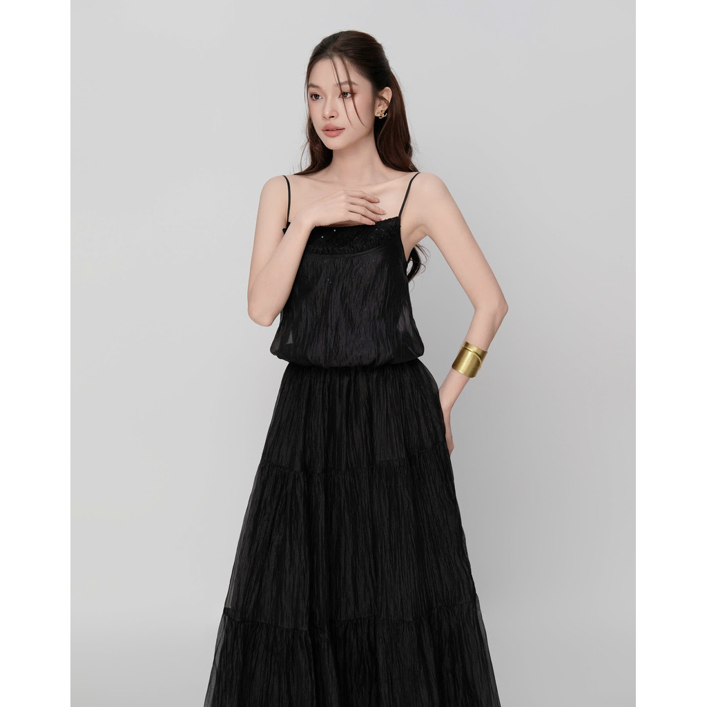 RUBIES Wendy Dress - Đầm Dài Nữ Vải Tơ Óng Dáng Tùng Xòe Xếp Tầng 2 Dây Cổ Vuông | BigBuy360 - bigbuy360.vn