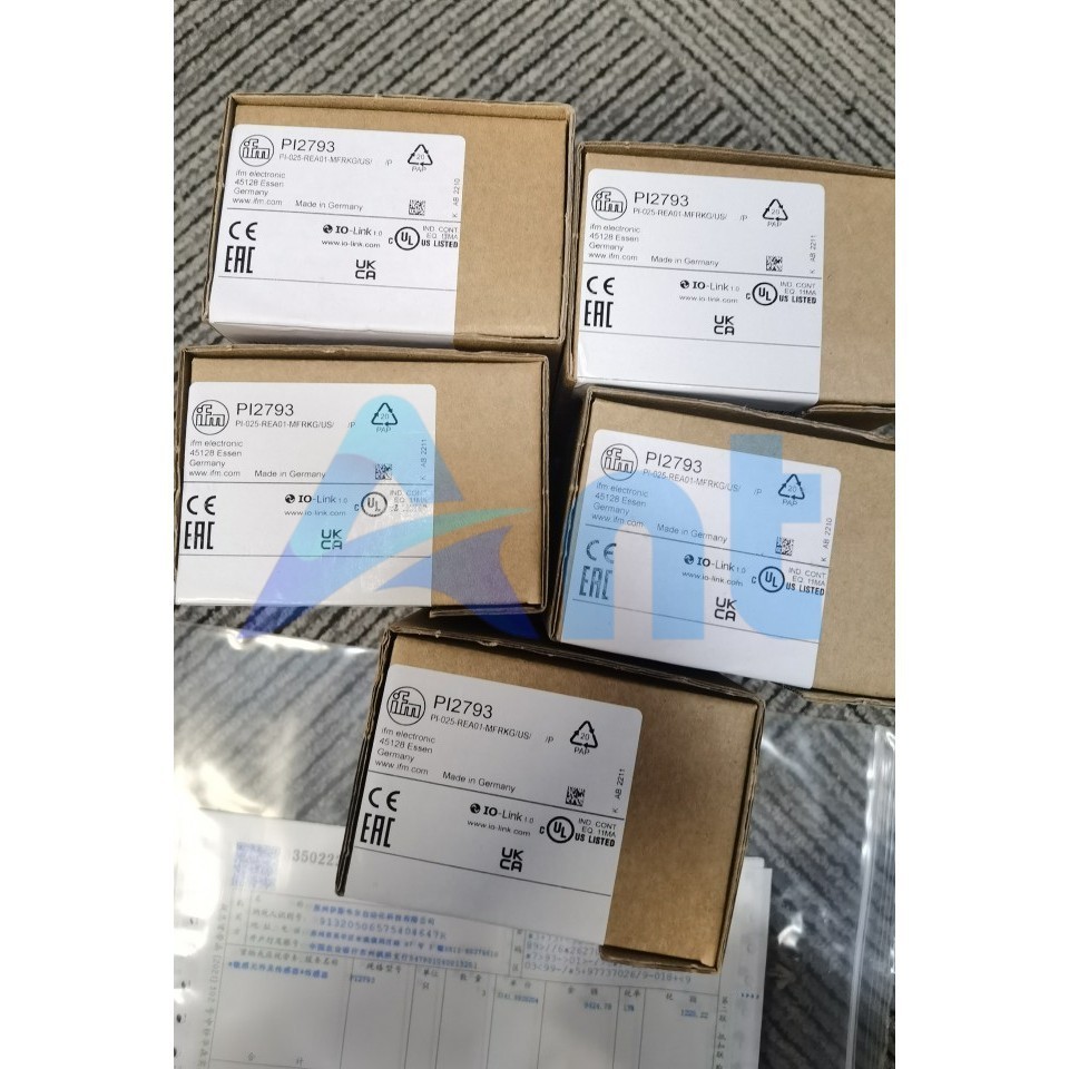 Cảm Biến IFM Pi2793