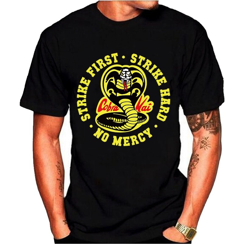Cobra Kai Strike Hard Strike First No Mercy Áo nam Camiseta