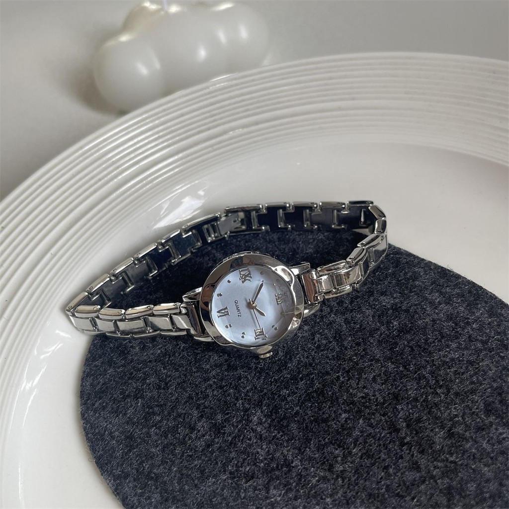 Đồng Hồ Đeo tay Thiết Kế Dây Đeo Nhỏ Phong Cahs Sang Trọng Và Thanh Lịch Dành Cho Nữ