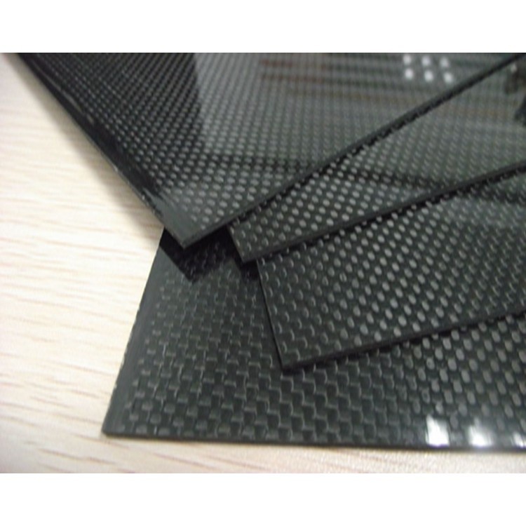 Tấm sợi Carbon fiber 3K dạng khổ 30x50cm dùng trong công nghiệp điện tử đồ chơi mô hình