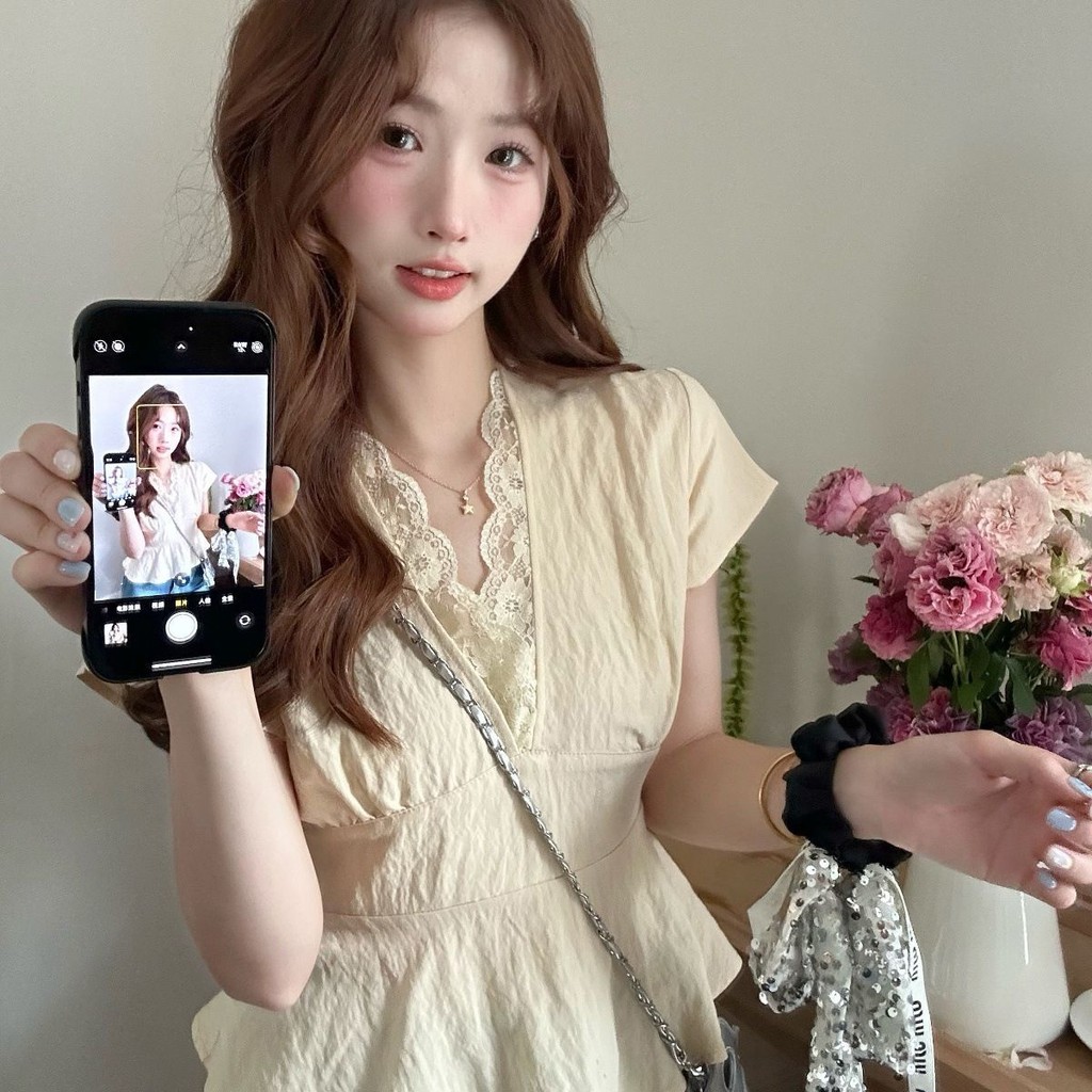 Áo Sơ Mi Ngắn Tay Cổ V Phối Ren Phong Cách Hàn Quốc Thanh Lịch Mới Mùa Hè Cho Nữ Thời Thượng
