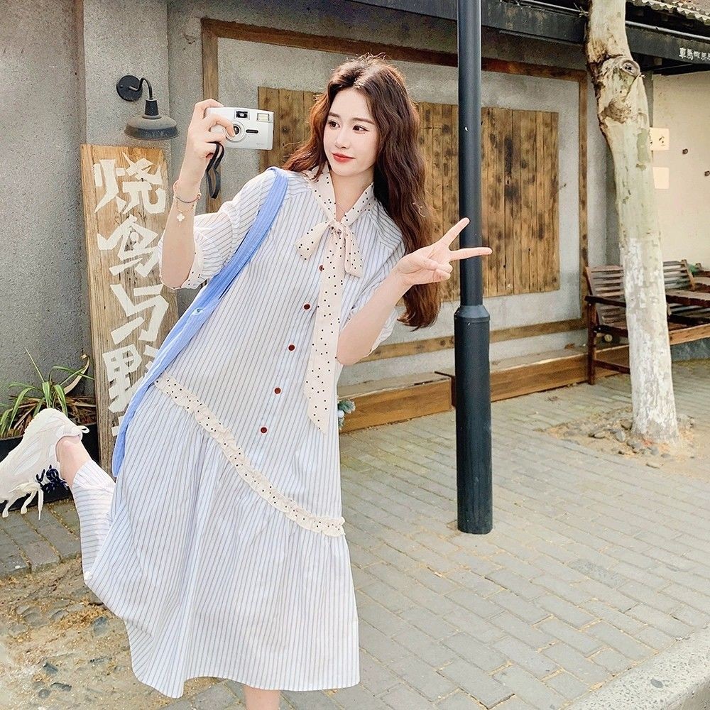 Váy midi phong cách đại học vintage màu xanh nhạt, mùa hè mới