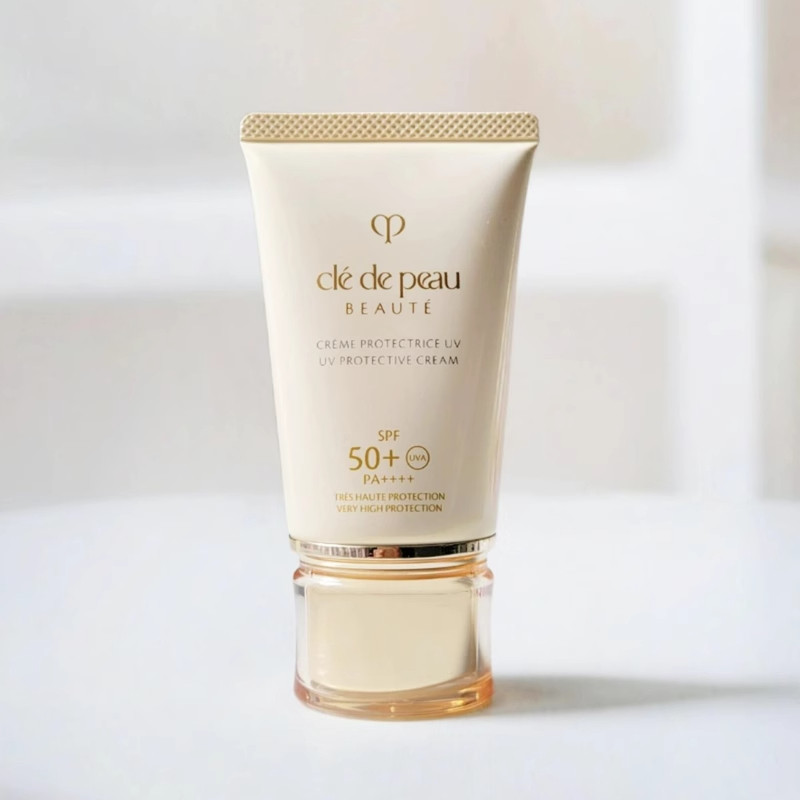 Yolo ❤Kem chống nắng CPB Yuling SPF50 + PA + + + +