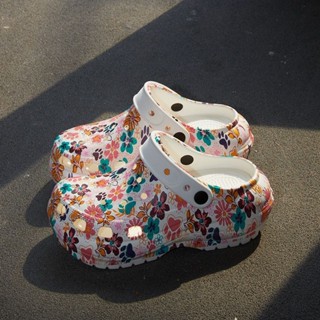 [Hàng mới về] Giày có lỗ tăng chiều cao đế dày dành cho nữ mặc ngoài mùa hè 2025 Phong cách mới đi biển đi biển kỳ nghỉ chống trượt cát Baotou