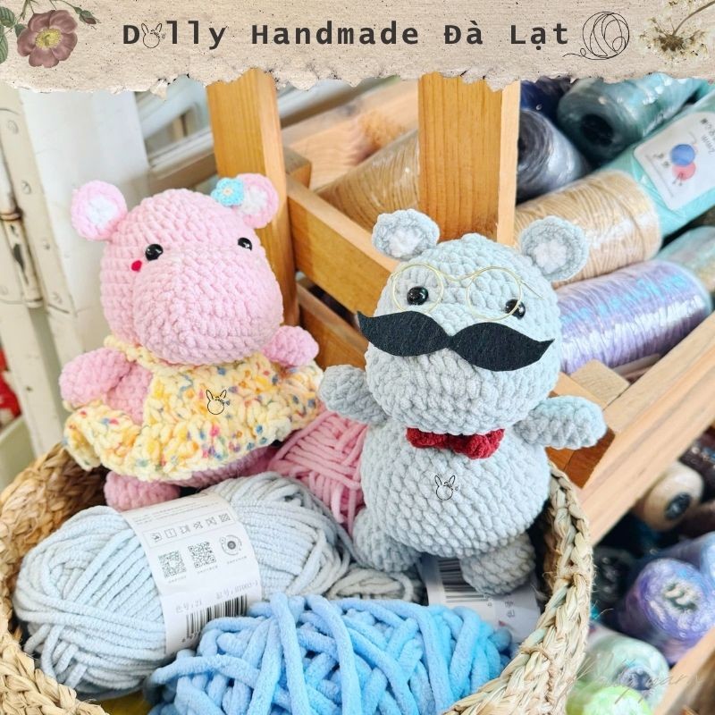 Hà mã Bác và Hà mã Bé handmade từ len nhung mèo - Tiệm Len Dolly Đà Lạt (thành phẩm có sẵn, set len 