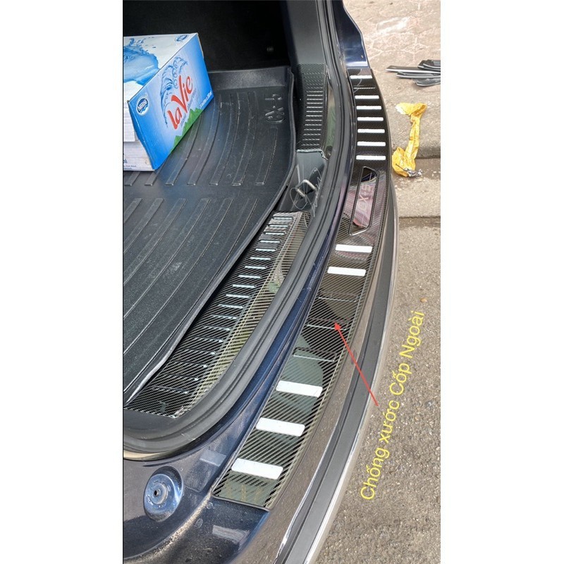 a1 Ốp bậc cửa Mazda CX5 , chống trầy cốp CX5 2018-2023 [ SALE SỐC ] Phụ kiện Mazda Cx5 vân carbon a2