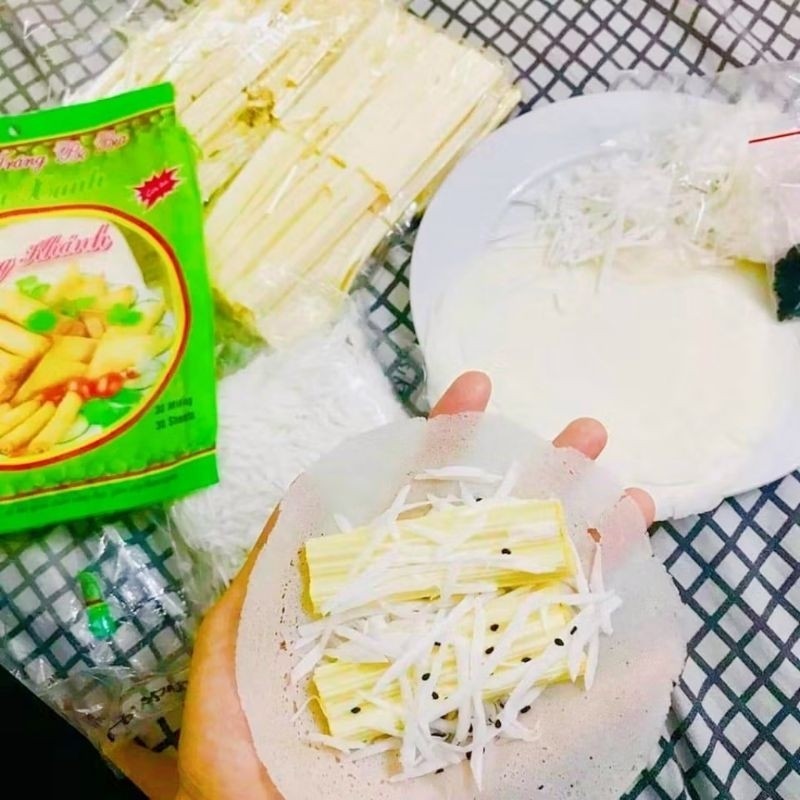 Bò Bía Ngọt Đầy Đủ (24-31 Cuốn) (Kẹo Mạch Nha, Mè, Dừa Sợi Sấy, Bánh Tráng Bò Bía Đậu Xanh), Bò Bía 