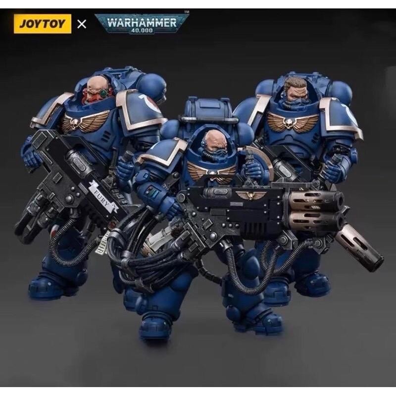 MÔ HÌNH JOYTOY- WARHAMMER 40K - ULTRA MARINES - 1/18 ACTION FIGURE .