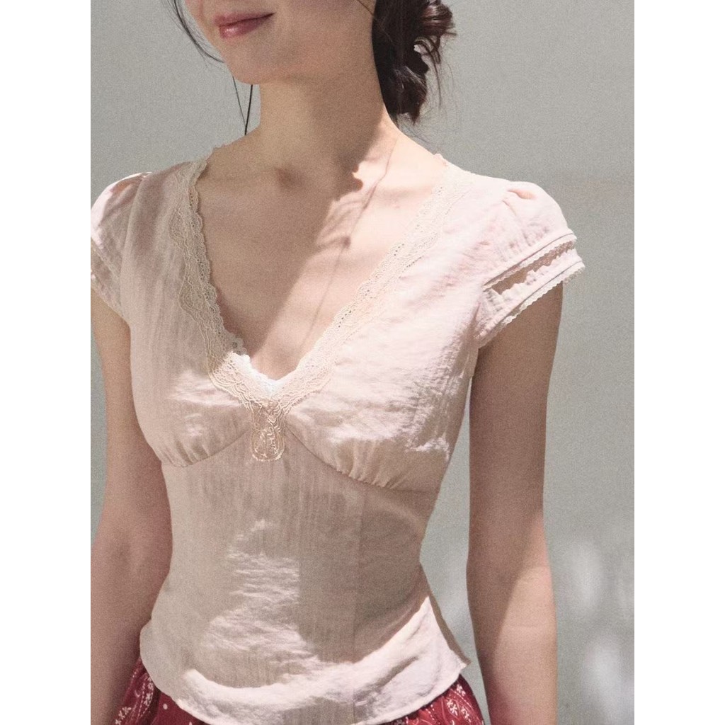 Áo Thun Nữ Hai Lớp Ren Cổ Chữ V Thiết Kế Đa Năng Trẻ Trung Ôm Sát Tôn Dáng Phong Cách Hàn Quốc