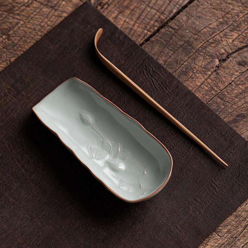 [Liufan] Tianqing Ru Kiln Lotus Rhyme Tea Ze Tea Dial Embossed Ceramic Tea Lotus Awakening Tea Take 