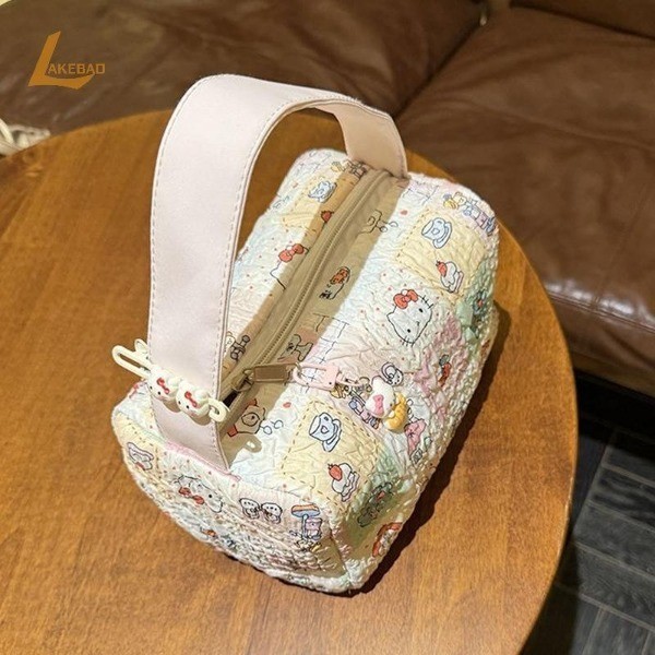 Túi Đựng Mỹ Phẩm cầm tay Hello Kitty Nữ Pouch Chần Bông Vintage Nơ Ins Make Up dễ thương ngọt ngào Dung tích lớn du lịch