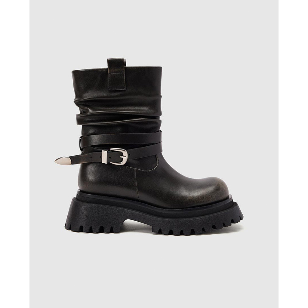 URBAN REVIVO - Giày boots nữ đế vừa cổ cao Belt Decor Ankle_UAYS40033-SN1