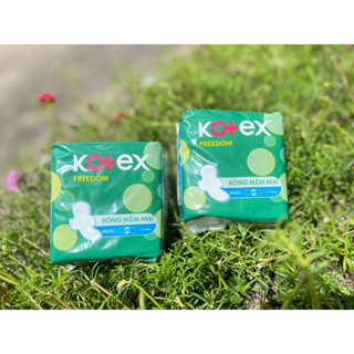  Combo 2 gói Băng vệ sinh Kotex Freedom Maxi có cánh 8 miếng 