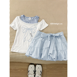 Ethelgirl phiên bản Hàn Quốc của bộ đồ áo thun ngắn tay lệch vai + váy sọc xanh