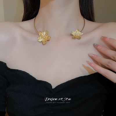 DREJEW Vòng cổ hoa kim loại phong cách Châu Âu và Mỹ Vòng cổ sang trọng nhẹ nhàng