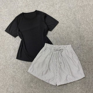 Set Đồ Bộ Bigsize Nữ Áo Thun Ôm Baby Tee Phối Quần Đùi Kẻ Sọc Cạp Chun (G244-Q537)