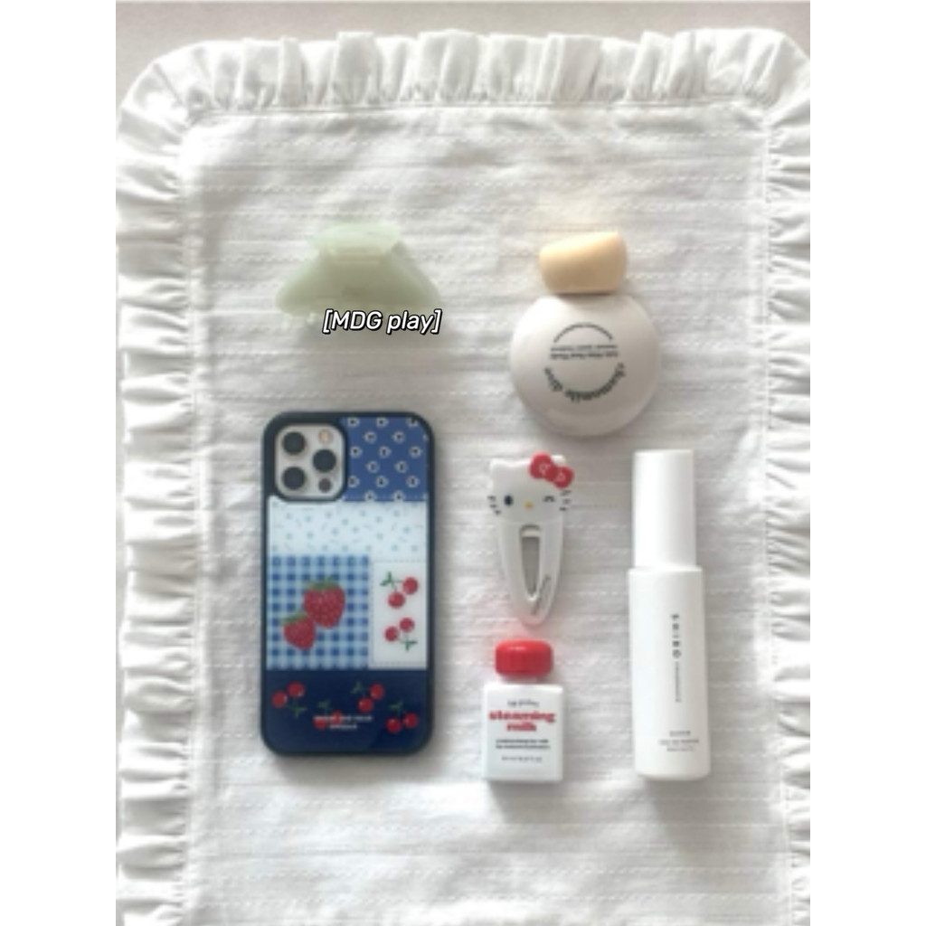 Phong cách Hàn Quốc ins Niche Design Mùa hè Jasmine Strawberry Acrylic Black Edge Vỏ điện thoại 16pr