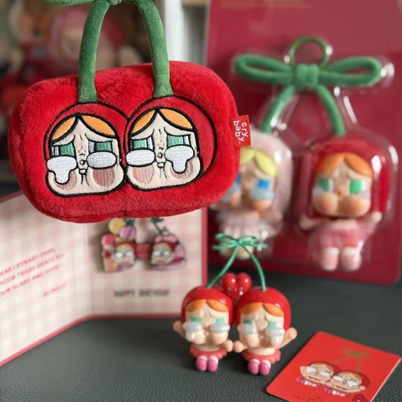 Crying for love series love you cherry much bag Mặt dây chuyền