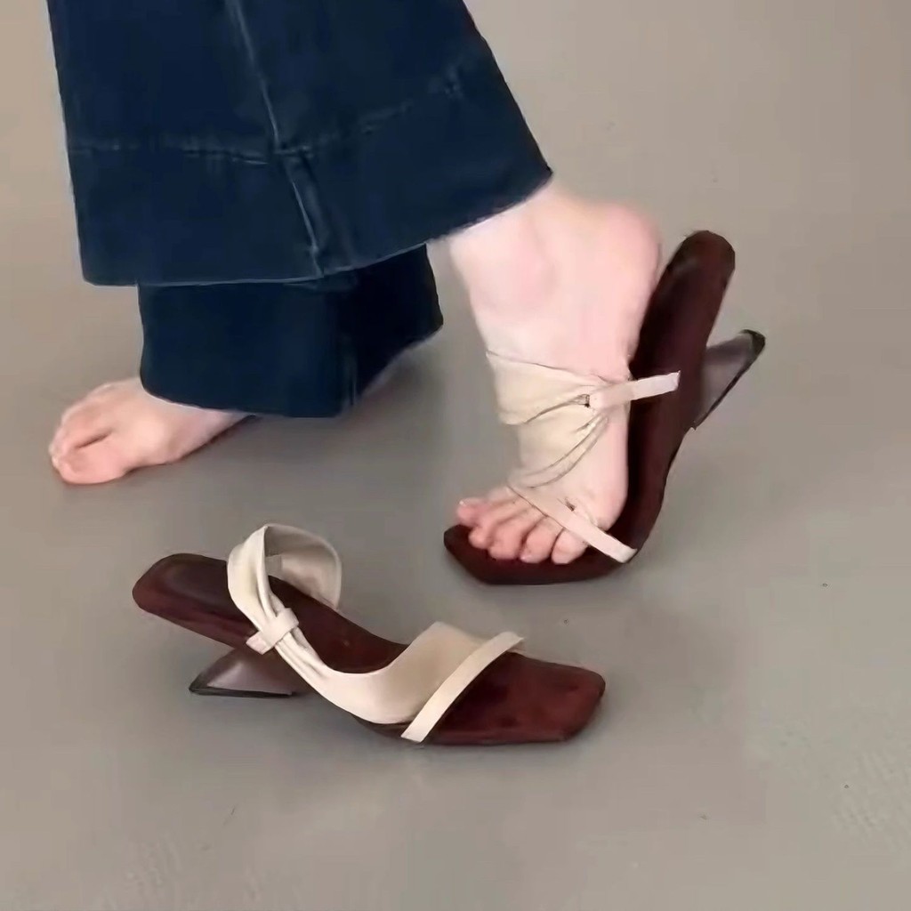 Dép sandal một dây Pháp cao cấp 2025 giày cao gót thanh lịch thời trang ngoài trời Đế cao 4.5cm