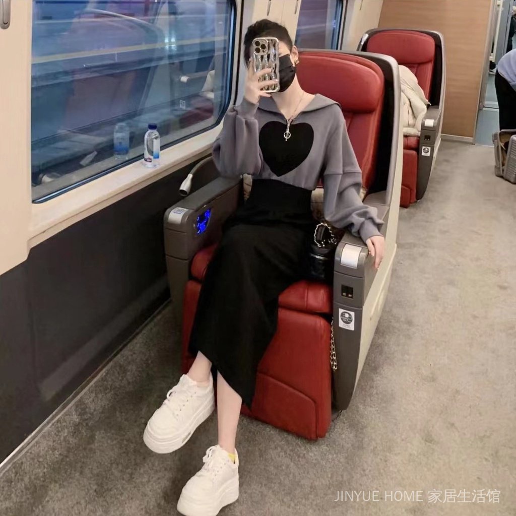 Mới Đầm Nữ Dáng Ôm Họa Tiết Trái Tim Thời Trang Quyến Rũ