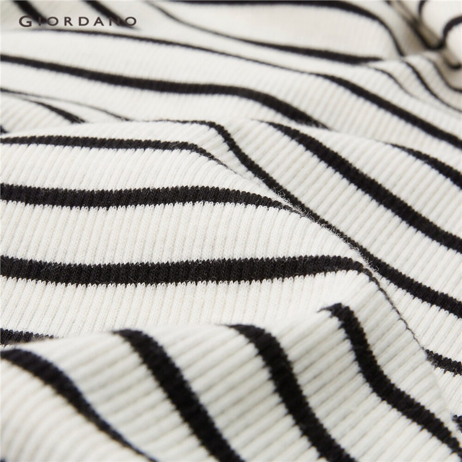 Áo thun GIORDANO 05323796 tay dài cổ tròn họa tiết sọc thời trang dành cho nữ