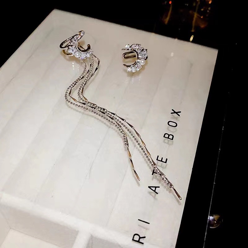 Bông Tai Dáng Dài Hình Mặt Trăng Đính Đá Thời Trang Cho Nữ