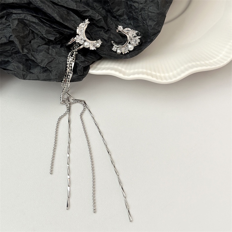 Bông Tai Dáng Dài Hình Mặt Trăng Đính Đá Thời Trang Cho Nữ