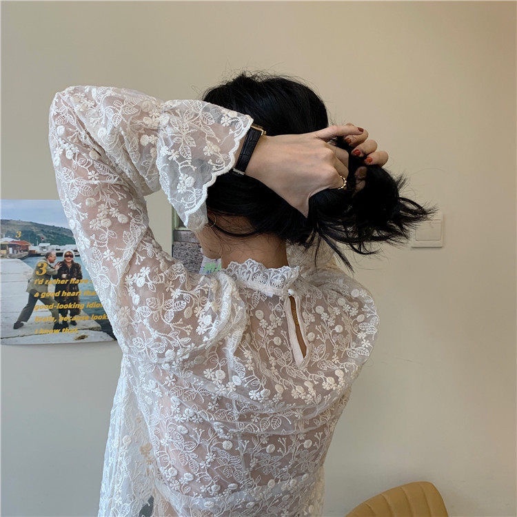 Áo Nữ Tay Dài Phối Ren Lưới Họa Tiết Hoa Thời Trang