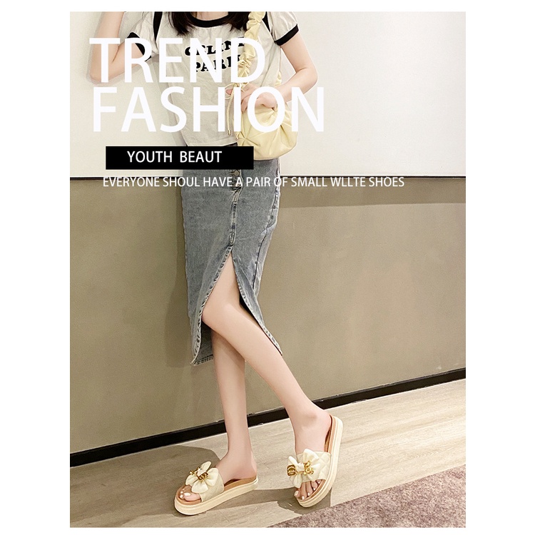 Dép Quai Ngang Thời Trang Mùa Hè Cho Nữ Trong Trái Tim Của Cô Gái Dép Đế Dày Nhỏ Hình Gấu Bán Sỉ Và Phân Phối