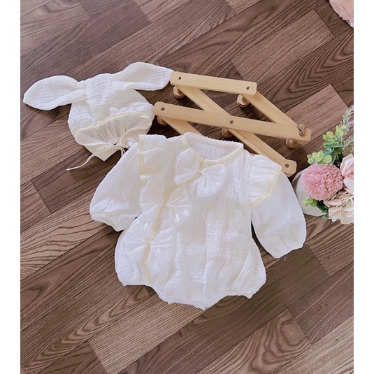 Body trắng xô 3 nơ kèm tai thỏ cho bé