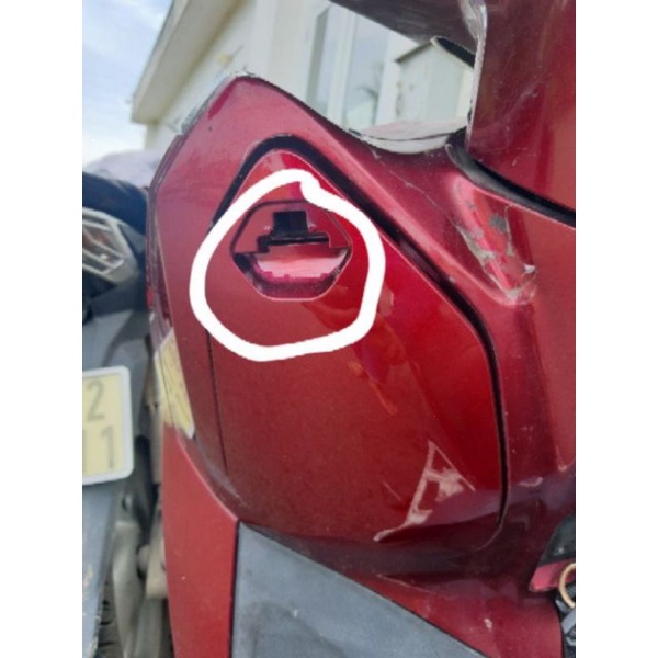 Núm  + Lò xo nắp cốp Lead 125 2017 2018 2019 2020 2021 - Lead 125 4Val 2022 2023