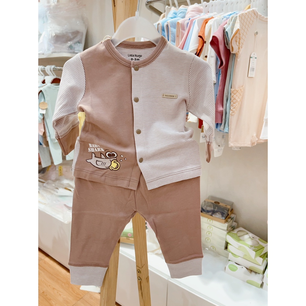 Bộ quần áo sơ sinh nỉ Ualarogo phối kẻ cho bé