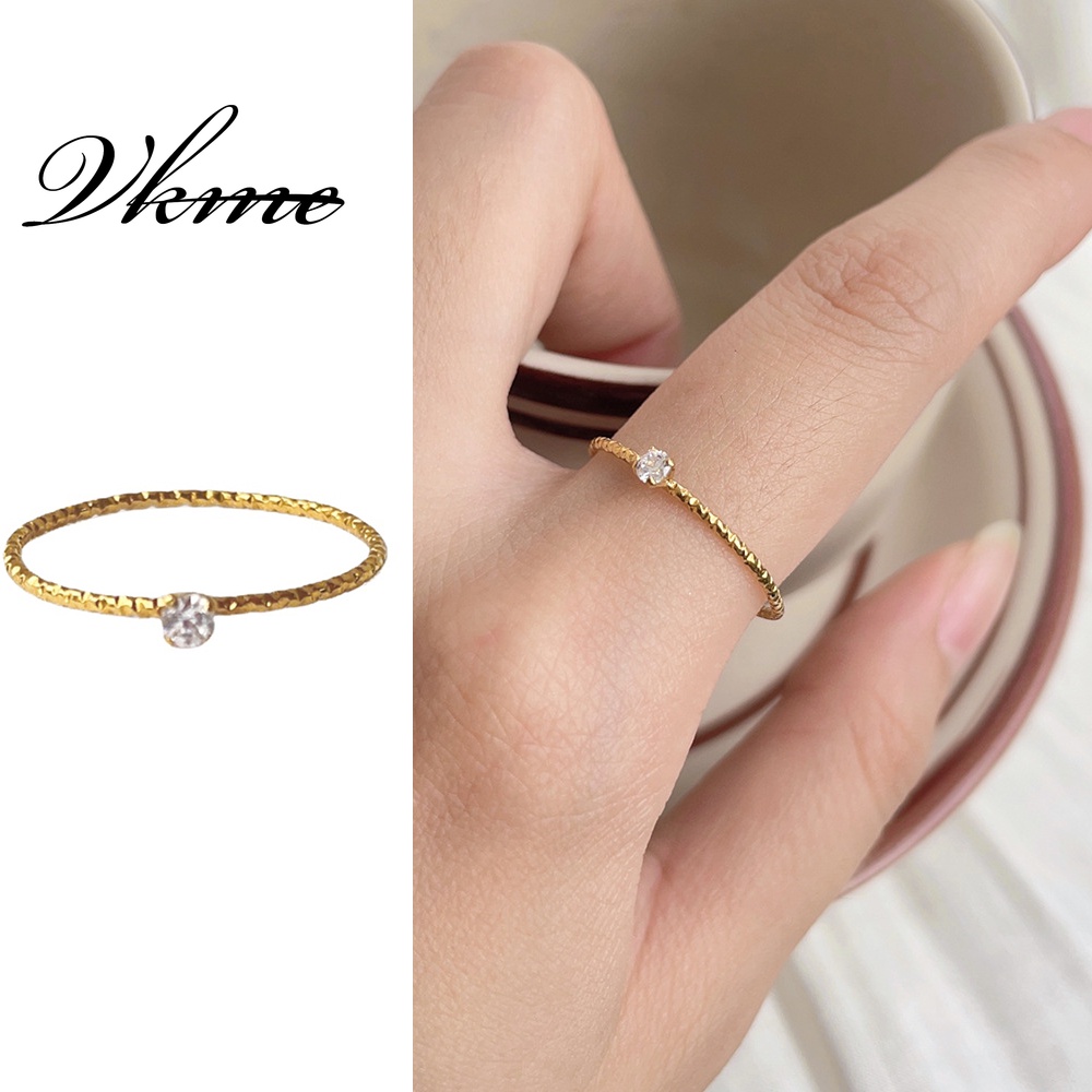 Vkme Nhẫn Đeo Tay Bằng Thép Titan Mạ Vàng 18k Đính Kim Cương Ba Màu Không Phai Cá Tính Đơn Giản Làm Quà Tặng Trang Sức Thời Trang Cho Nam Và Nữ