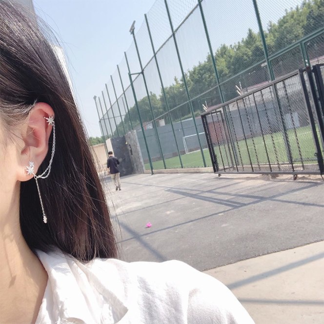 Hàng Mới Về Khuyên Tai Dạng Kẹp Hình Thánh Giá Ngôi Sao Bát Giác Ngôi Sao Xương Vòng Hoa Độc Đáo Chất Lượng Cao zeenunew lin jingyun Hàng Mới Cho Nam Và