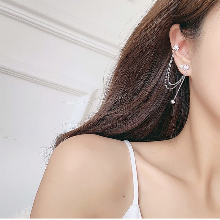 Hàng Mới Về Khuyên Tai Dạng Kẹp Hình Thánh Giá Ngôi Sao Bát Giác Ngôi Sao Xương Vòng Hoa Độc Đáo Chất Lượng Cao zeenunew lin jingyun Hàng Mới Cho Nam Và