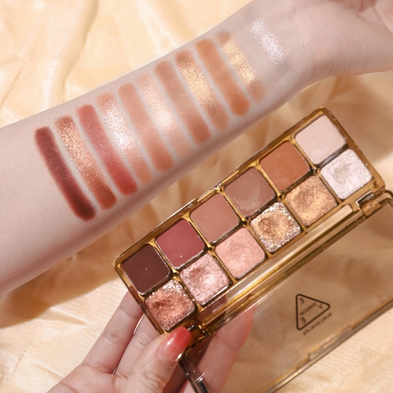 Bảng Phấn Mắt 12 Màu Ánh Ngọc Trai Lấp Lánh Không Thấm Nước Lâu Trôi Thiết Kế Dễ Thương