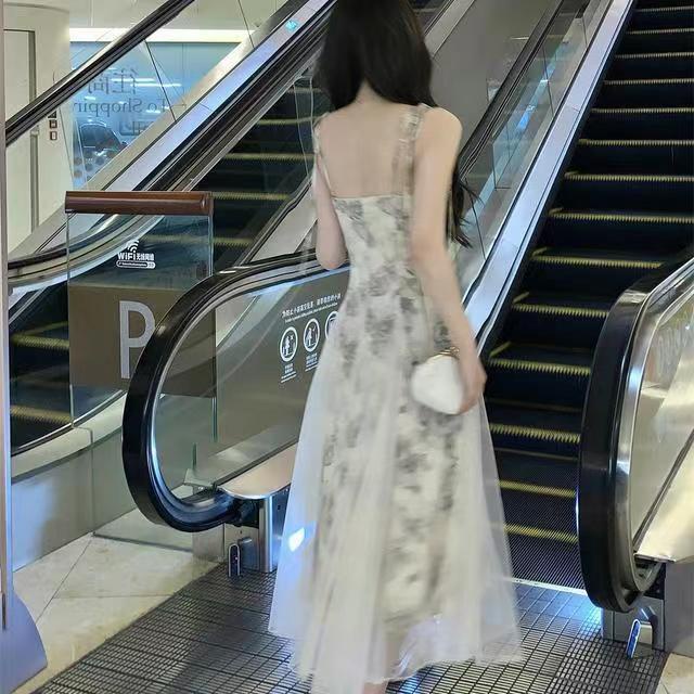 Đầm Hai Dây Dáng Dài Phong Cách Pháp Cổ Điển Thời Trang Mùa Hè Mới 2023 Cho Nữ