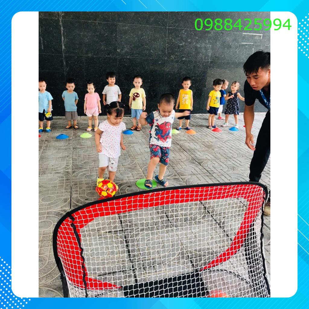 Gôn bóng đá mini cho trẻ mầm non giúp trẻ vận động