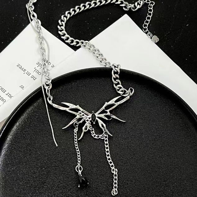 Mới Dây Chuyền Mặt Hình Bướm Đính Đá zircon Đen Thời Trang Cho Nữ
